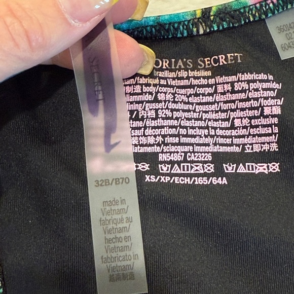 New! Victoria Secret Bombshell Push Up Brazilian Bikini Tropical 45613 - Picture 12 of 13